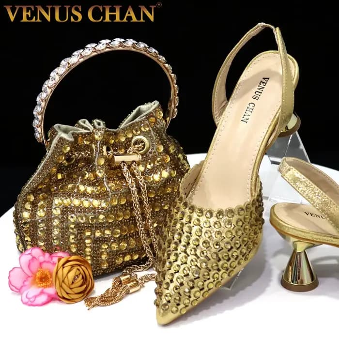 Venus Chan 2024 nouvelles chaussures pointues INS et le sac enveloppe du même Style deux façons de p