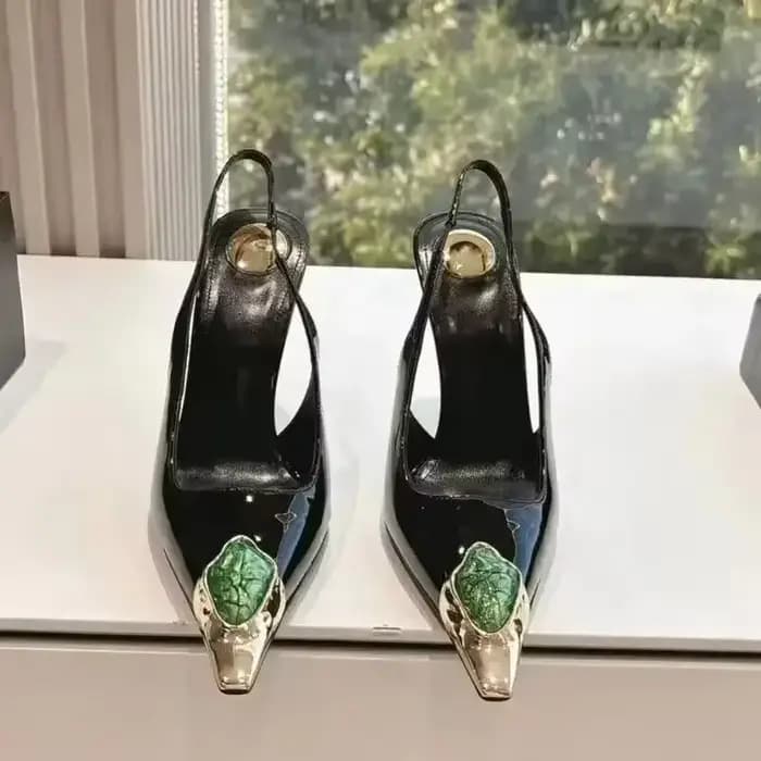 Escarpins de luxe en cuir verni pour femmes, décoration de bijoux en métal, escarpins Sexy à bout po