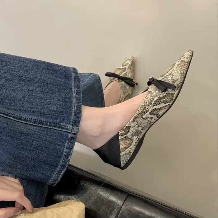 SUOJIALUN 2026 printemps nouvelle marque femmes chaussures plates mode bout pointu chaussures de bat