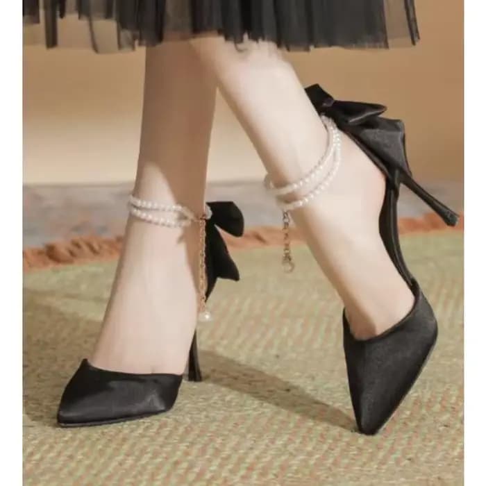 Nouvelles femmes talon mince sandales creuses femme perle papillon bout pointu talons hauts pompes f