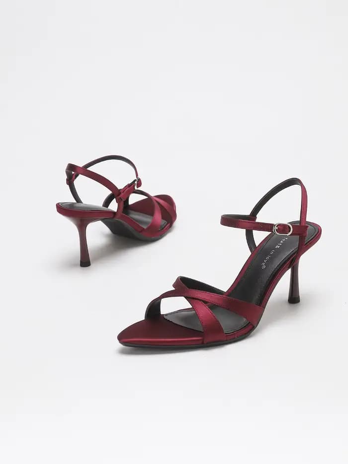 Sandales à talons hauts en satin bordeaux pour femme, à brides croisées et boucle à la cheville, sty