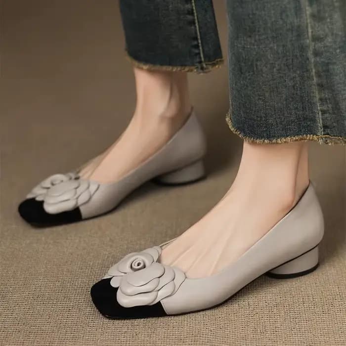 Chaussures élégantes à talons bas pour femmes, décoration florale, chaussures de styliste à bout car