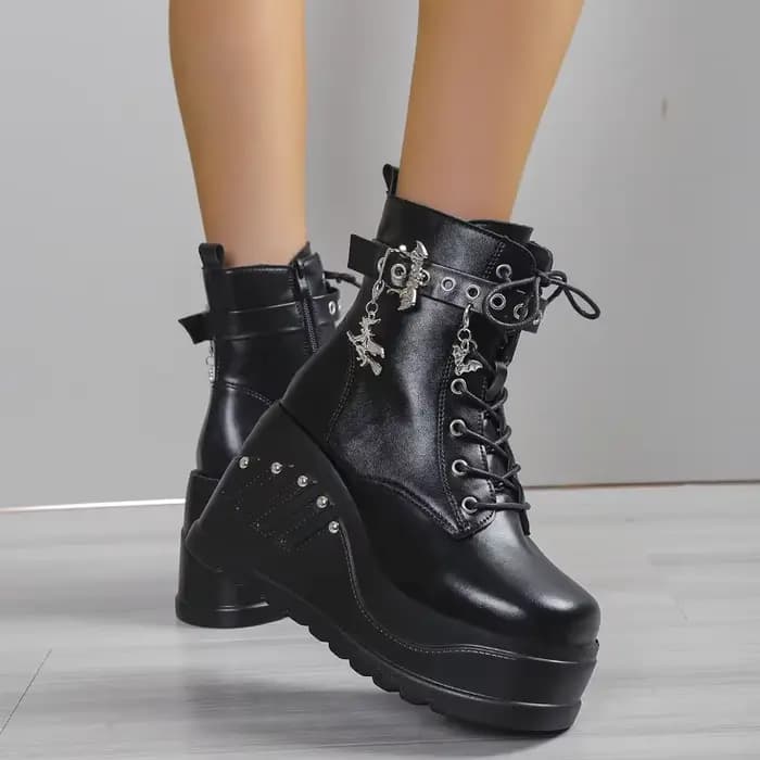 2024 nouvelles bottes pour femmes mode offre spéciale Punk Goth plate-forme talons compensés femmes 