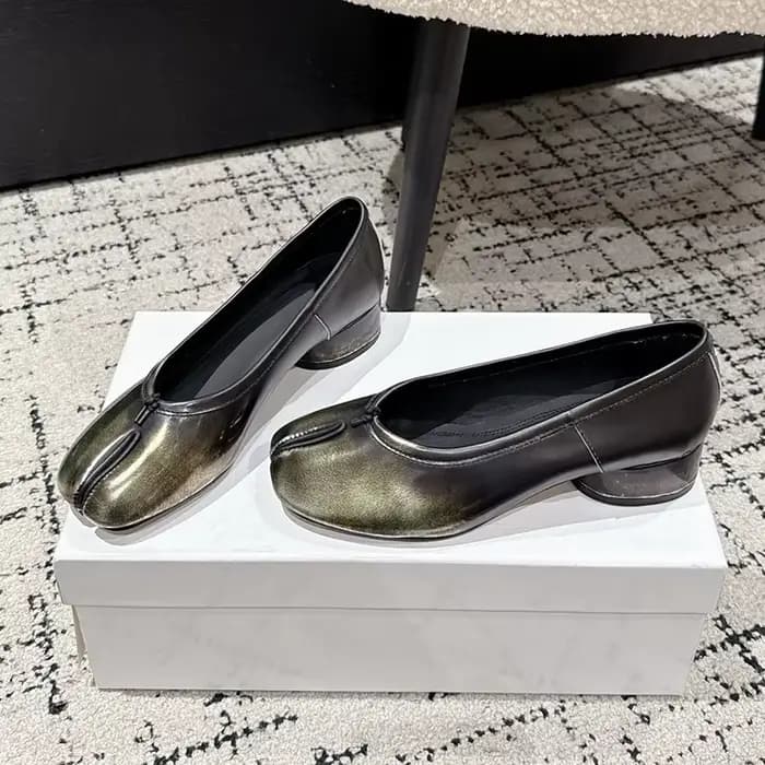Chaussures fabriquées à la main en cuir véritable 2025 nouveau Style femmes talons hauts ballerines 