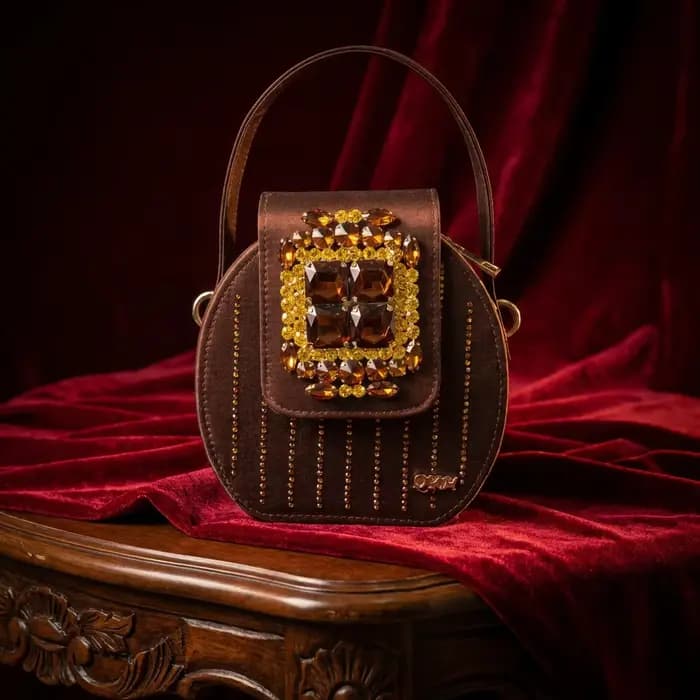 Nouvel ensemble 2026 de sandales à talons hauts marron ornées de strass et de sac pour femme – Éléga