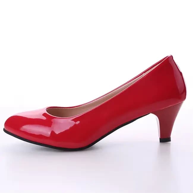 Nouvelles chaussures pour femmes sur talons élégant moyen haut talon dames bout pointu mode pompes p