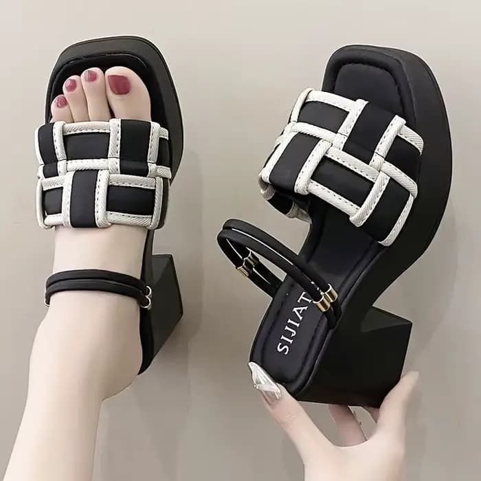Sandales pour femmes couleur noire orthographe dames chaussures plate-forme à talons très hauts 2025