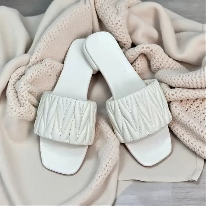 Sandales pour femmes de qualité supérieure, nouveau style, pantoufles plates en peau d'agneau, chaus