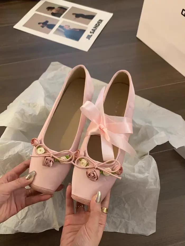 Ballerines pour femmes, chaussures plates élégantes à fleurs, nouvelle collection été 2026, avec bri
