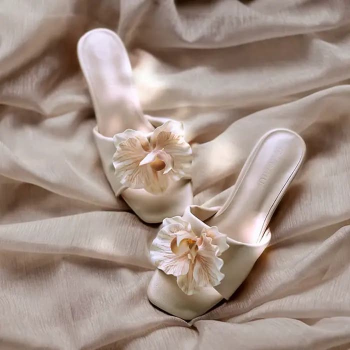 Élégant couleur nue papillon orchidée fleur Stiletto Mule glisser femme marque Design bout carré dou