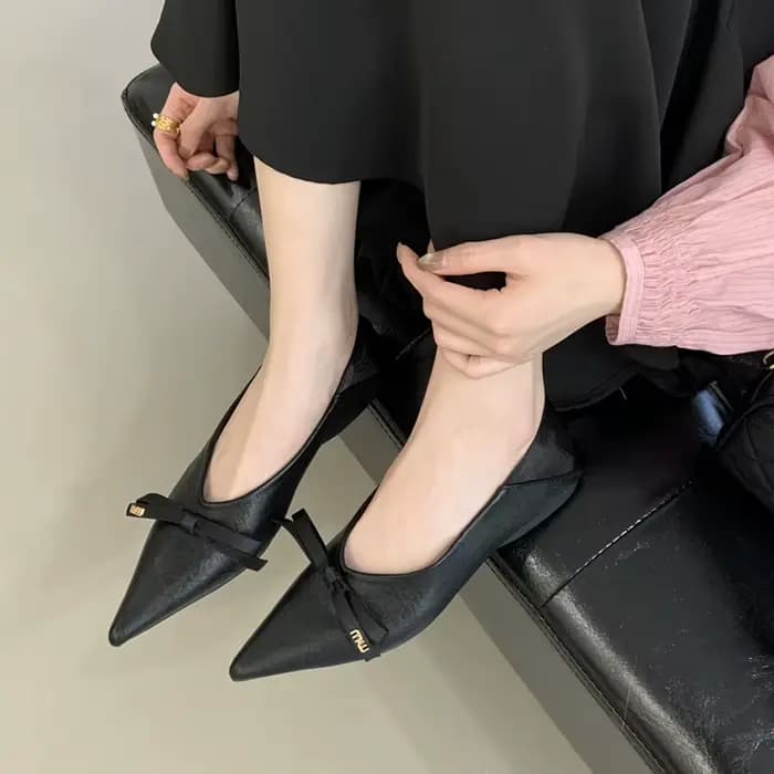 SUOJIALUN 2026 printemps nouvelle marque femmes chaussures plates mode bout pointu chaussures de bat