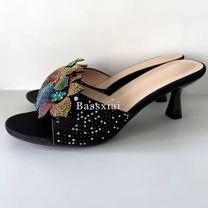 Sandales à fleurs ornées de cristaux pour femmes, sexy, à talon chaton, slingbacks, mules d'été avec