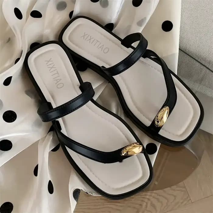 XIXITIAO Sandales plates pour femmes, style minimaliste français, à bout carré, couleur unie, polyva