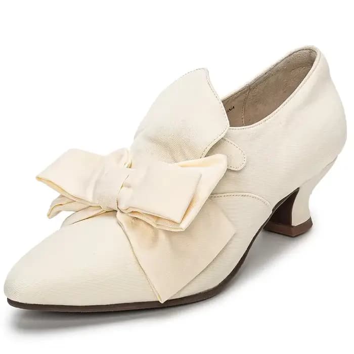 Nouvelles chaussures à talons mi-hauts en tissu sergé beige vintage faites à la main, bout pointu, é