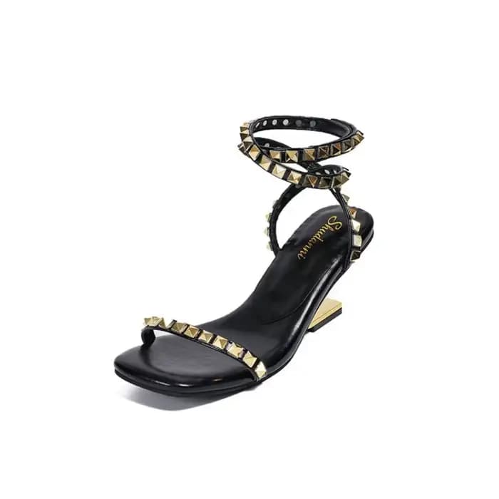 Sandales à talons hauts cloutées pour femmes, nouvelle collection été 2026, à bride unique, bout ouv