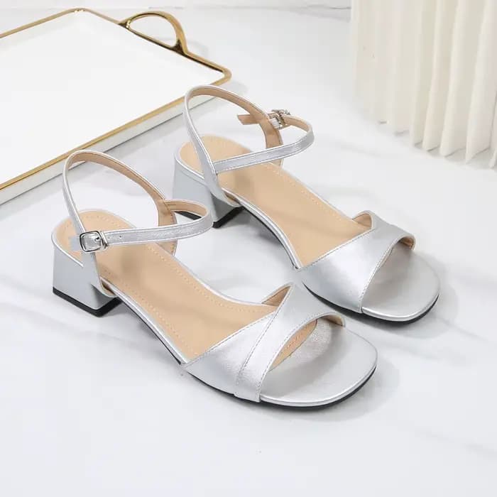 Nouvelles sandales d'été pour femmes, chaussures classiques à talons hauts et bout ouvert, élégantes