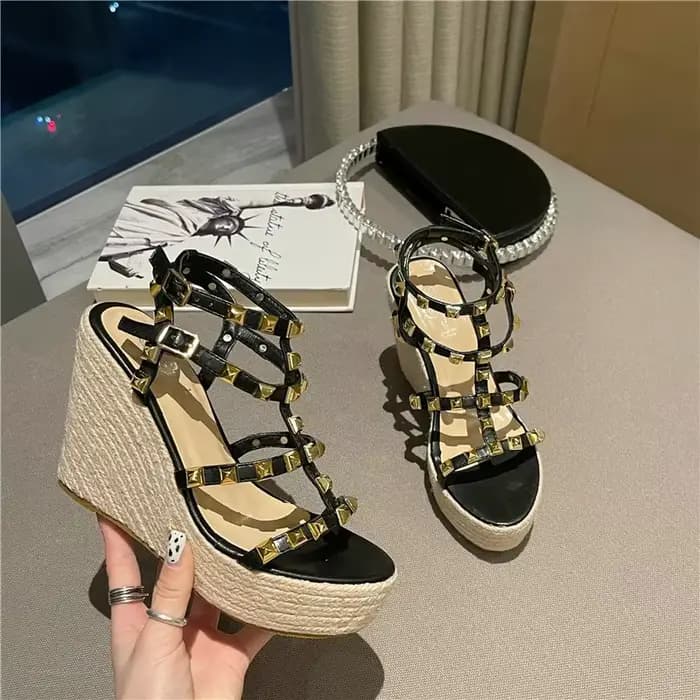 Sandales compensées pour femmes, été 2026, style bohème, à semelle épaisse, rivets, talon haut, seme