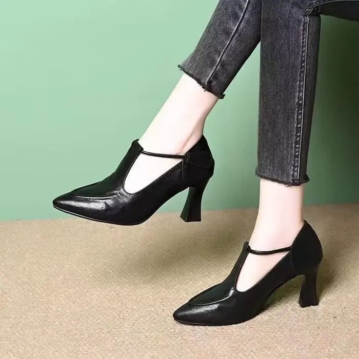 Femmes Talons Épais Chaussures À Talons 2026 Nouveau Bout Pointu Bout Fermé Bride En T Velcro França