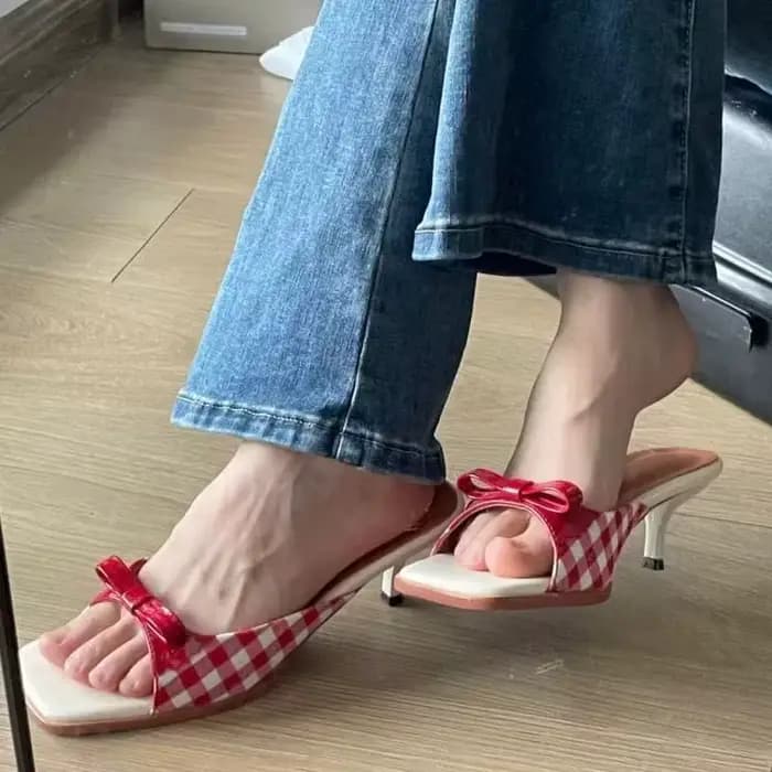 Sandales 2026 à nœuds rouges pour femmes, chaussures à carreaux, sandales à talons hauts ouvertes à bout ouvert, style français élégant