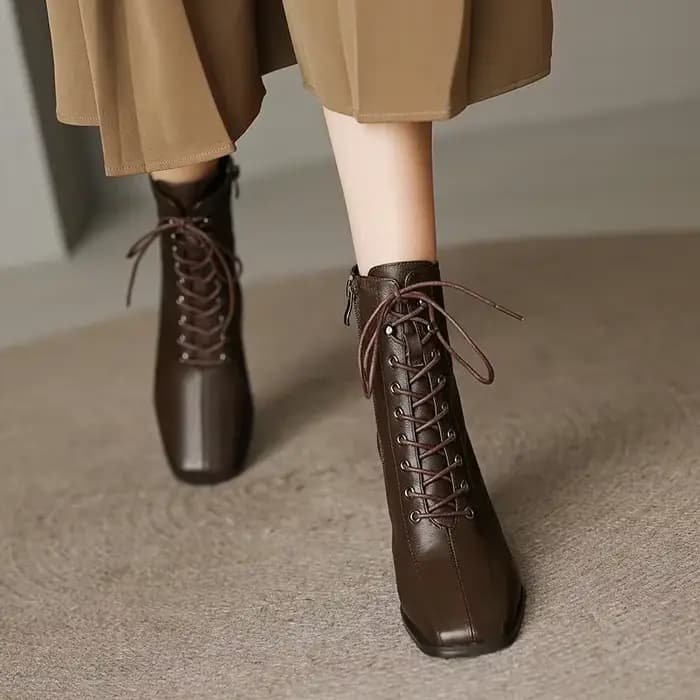 Bottines rétro et à talons pour femmes