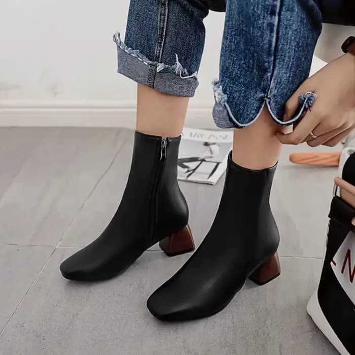 Bottines en cuir pour femmes