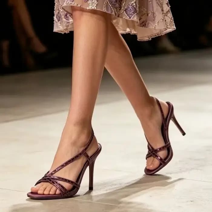 Sandales à talons élégantes en satin violet pour femme