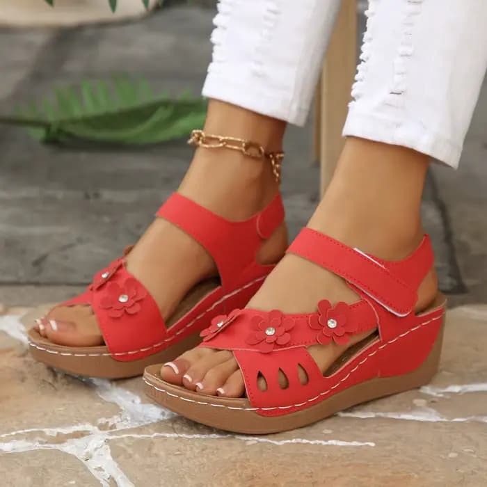 Sandales compensées grandes tailles pour femmes
