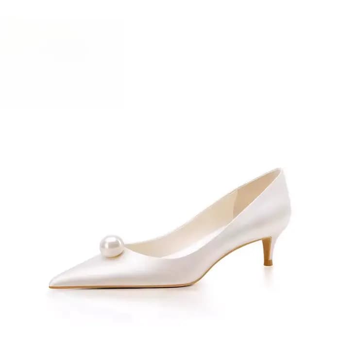 Nouvelles chaussures de mariée à talon bas pour femme