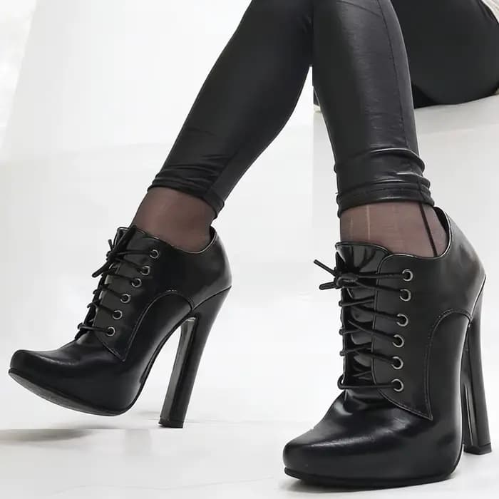 Chaussures à talons hauts de 6 pouces