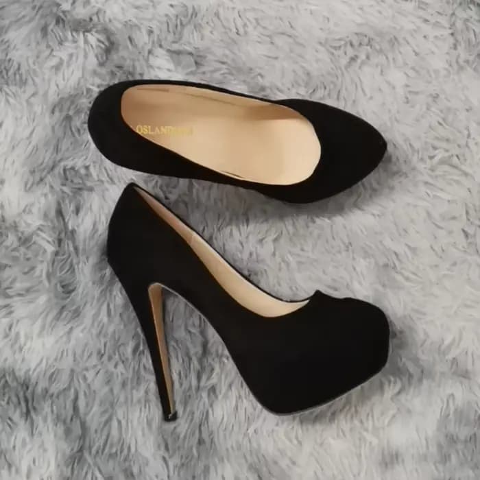Escarpins à talons aiguilles pour femmes