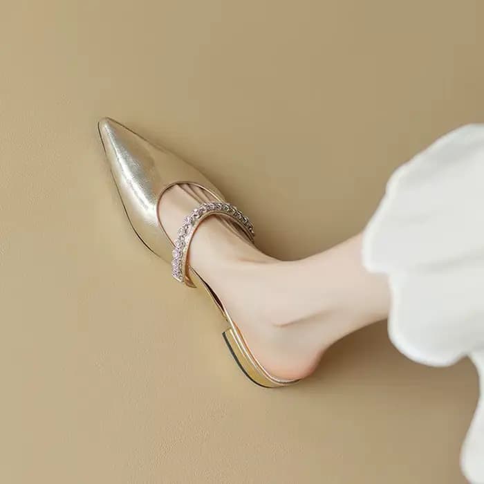 Diapositives sandales à talons bas or femme pantoufles chaussures à bout pointu pour les femmes à l'extérieur Eva Top Designs 2025 luxe prix Premium