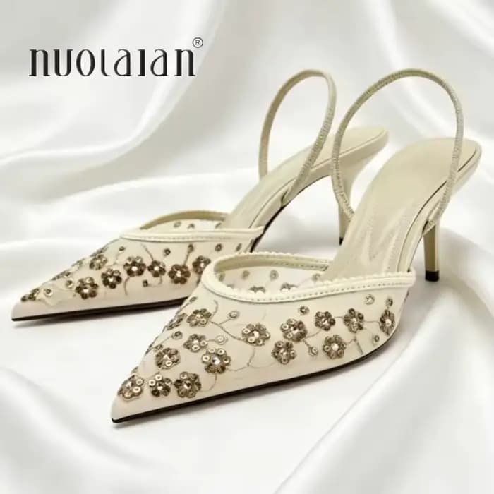 Escarpins de luxe pour femme avec détails en sequins et cristaux