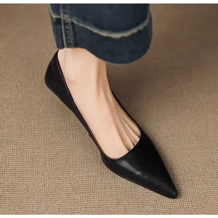Escarpins roses à talons hauts et fins pour femmes