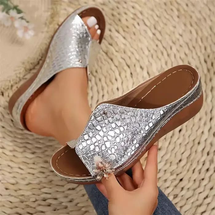 Or argent sandales à talons compensés femmes 2024 été rétro Clip orteil plate-forme