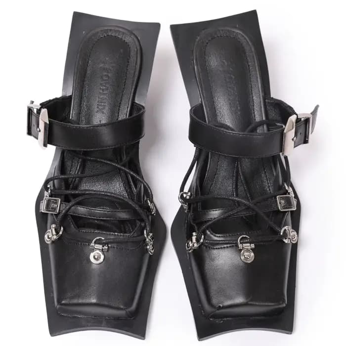 Sandales Design de mode pour femmes, escarpins à bout pointu à bande étroite, chaussures habillées élégantes, marque peu profonde, talons hauts, Mules pour dames