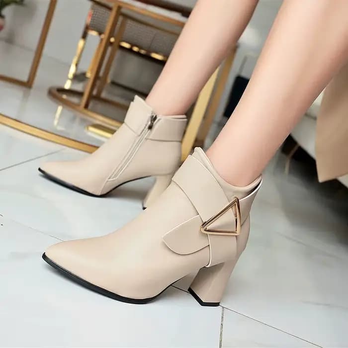 Bottes de rinçage pointues pour femmes