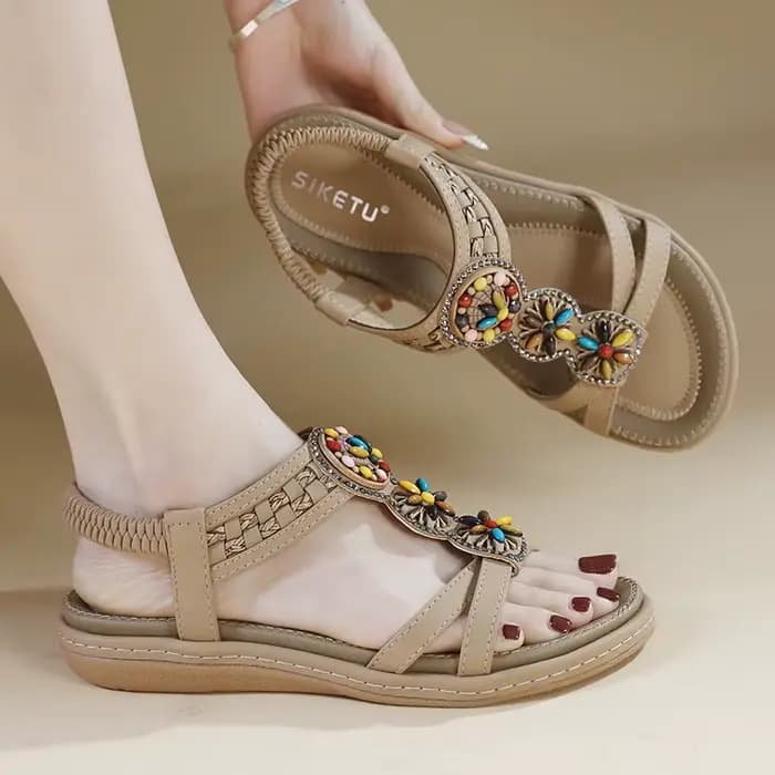 Sandales bohèmes brodées pour femmes avec des perles colorées, style ethnique, talon plat, chaussures d'été pour la plage et les occasions décontractées