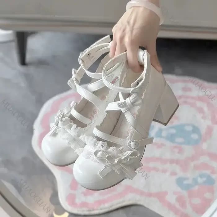 Lolita rouge talons hauts escarpins mignons chaussures printemps automne dentelle talons hauts épais chaussures simples en cuir verni Mary Jane chaussures pour femmes