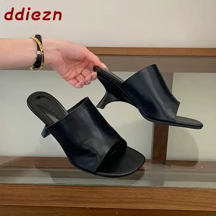 Nouvelles Sandales Décontractées Élégantes à Talons Mi-Hauts pour Femmes