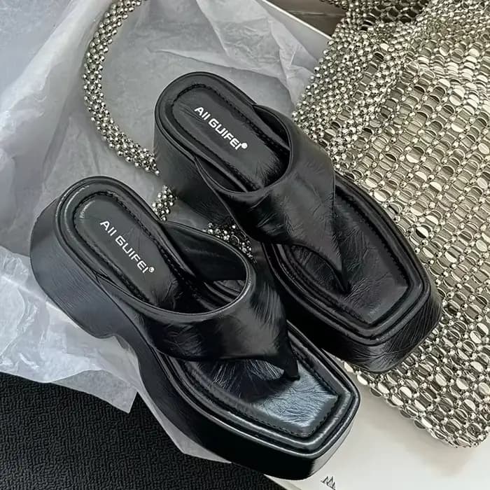 2025 nouvelles chaussures de mode pour femmes plate-forme compensées talons pompes tongs pantoufles diapositives dames