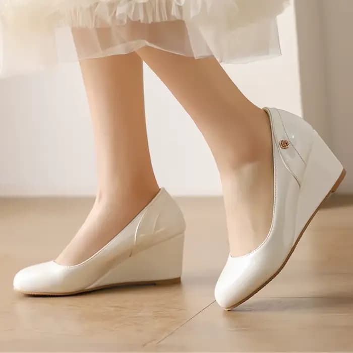 Chaussures classiques à talons compensés pour femmes