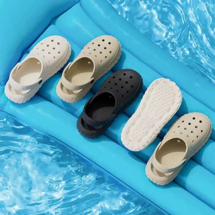 Chaussures à trous pour femmes et hommes, sandales d'extérieur antidérapantes d'été, pantoufles de plage à bout fermé, sensation de merde, fond épais et souple