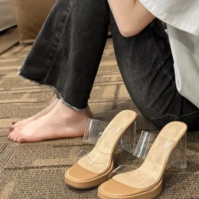 Sandales transparentes à talons hauts pour femmes