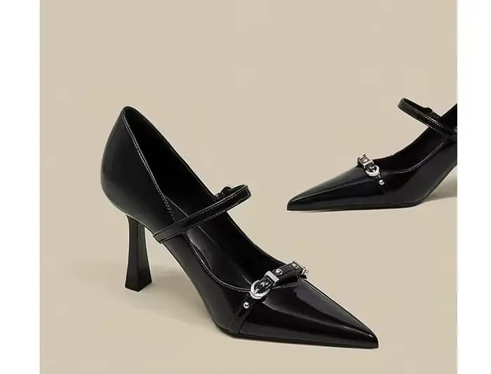 Talons hauts pointus rivetés vintage français pour femmes