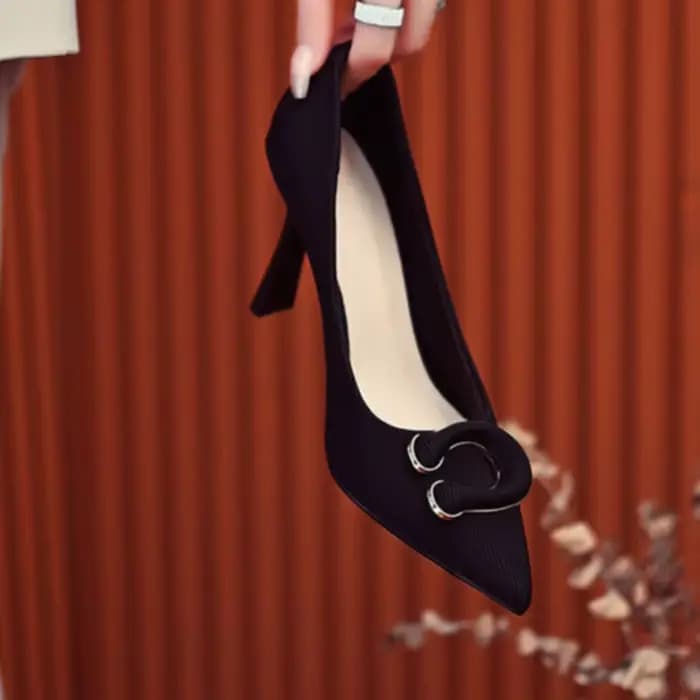 Chaussures à talons fins pour femmes