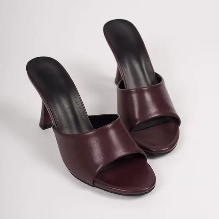 Sandales à talons hauts pour femmes, nouvelle collection Printemps-Été 2026, effet cuir peint, style élégant et tendance, portables en extérieur, antidérapantes