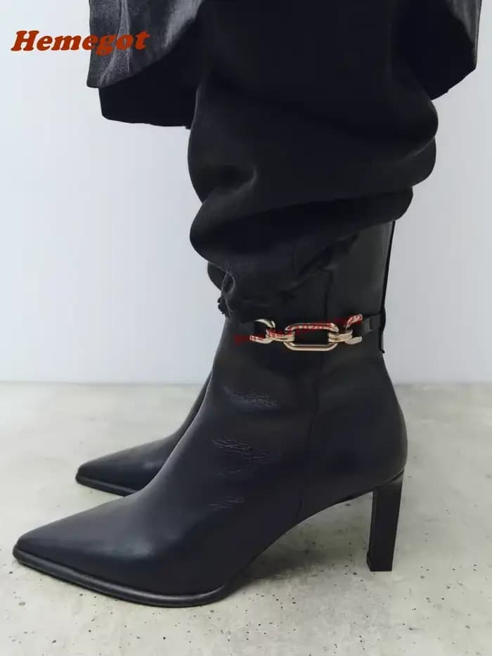Bottines à talons hauts en cuir avec décorations métalliques, chaîne noire, à enfiler, pour femme, talons aiguilles, bottines courtes de luxe pour l'hiver