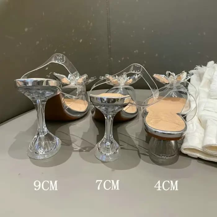 Sandales Baotou argentées pour femme, nouvelle collection été 2026, magnifiques talons hauts transparents à bout pointu, style verre à vin, avec fleurs en cristal, pour célébrités