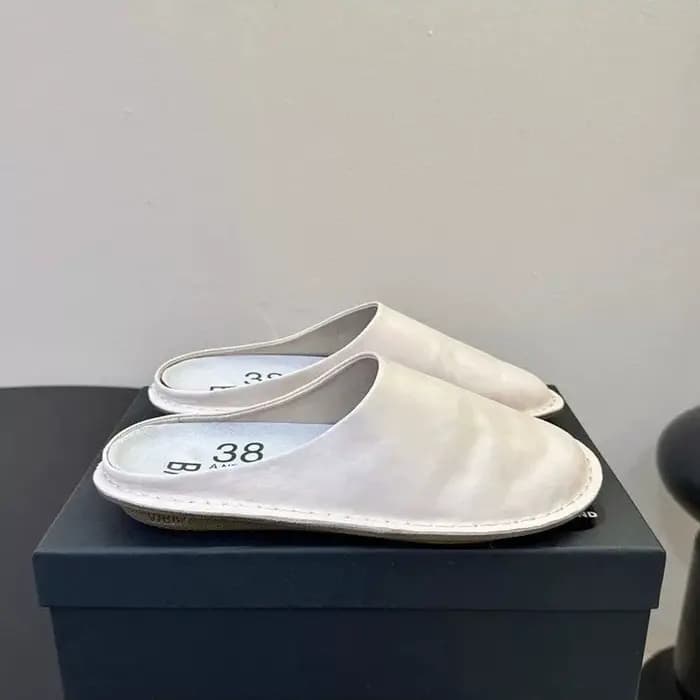 Nouvelles mules décontractées en cuir pour femmes 2026 – Sabots respirants et confortables à semelle plate pour l'intérieur et l'extérieur – Sandales d'été