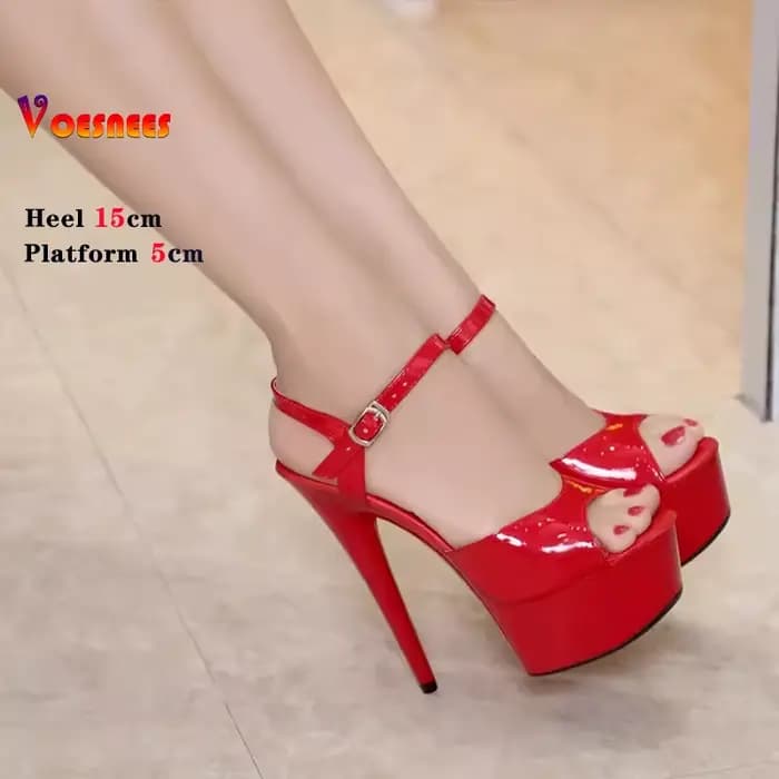 Sandales noires à talons fins pour femmes